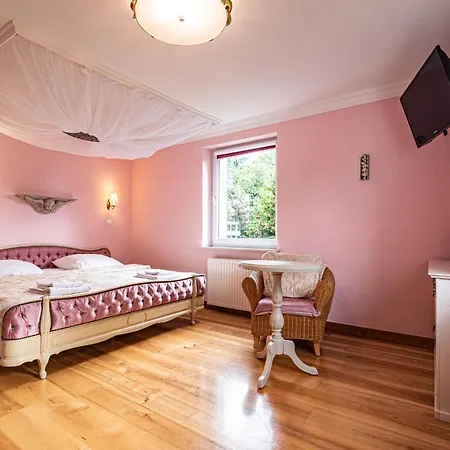 B&B Hydrozagadka 코워브제크