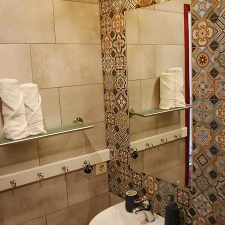 Hydrozagadka Oda ve Kahvaltı Kolobrzeg